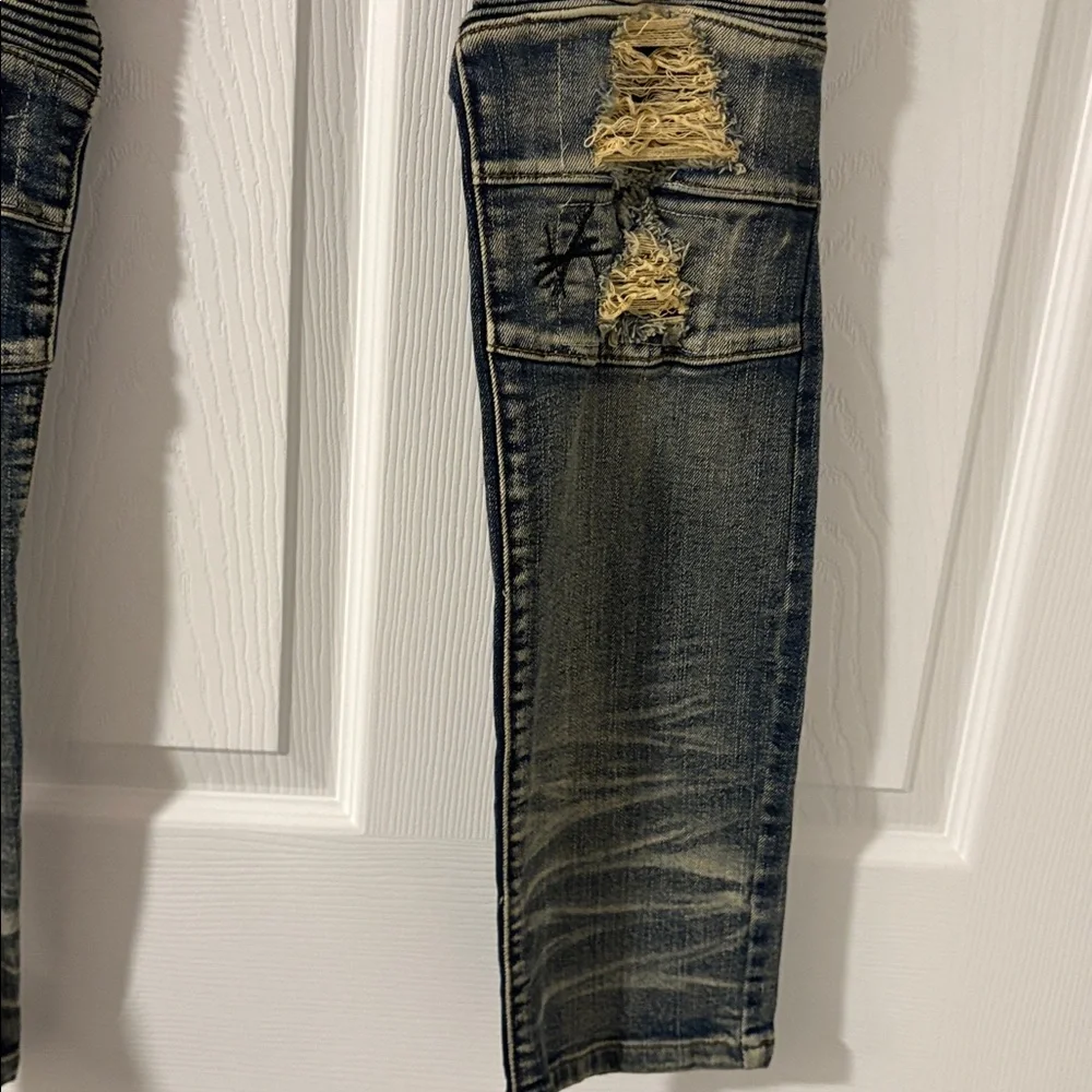 Reason Men's Distressed Blue Denim Jeans - Picture 7 of 9